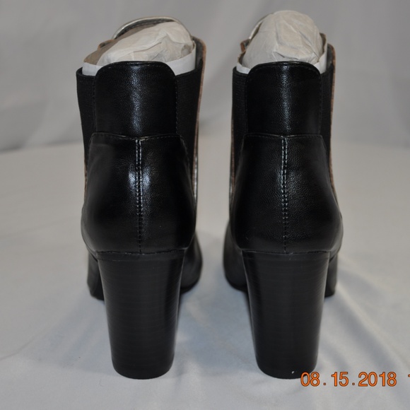 mark by Avon Sideswipe Booties Black Ankle Boot - Picture 6 of 8